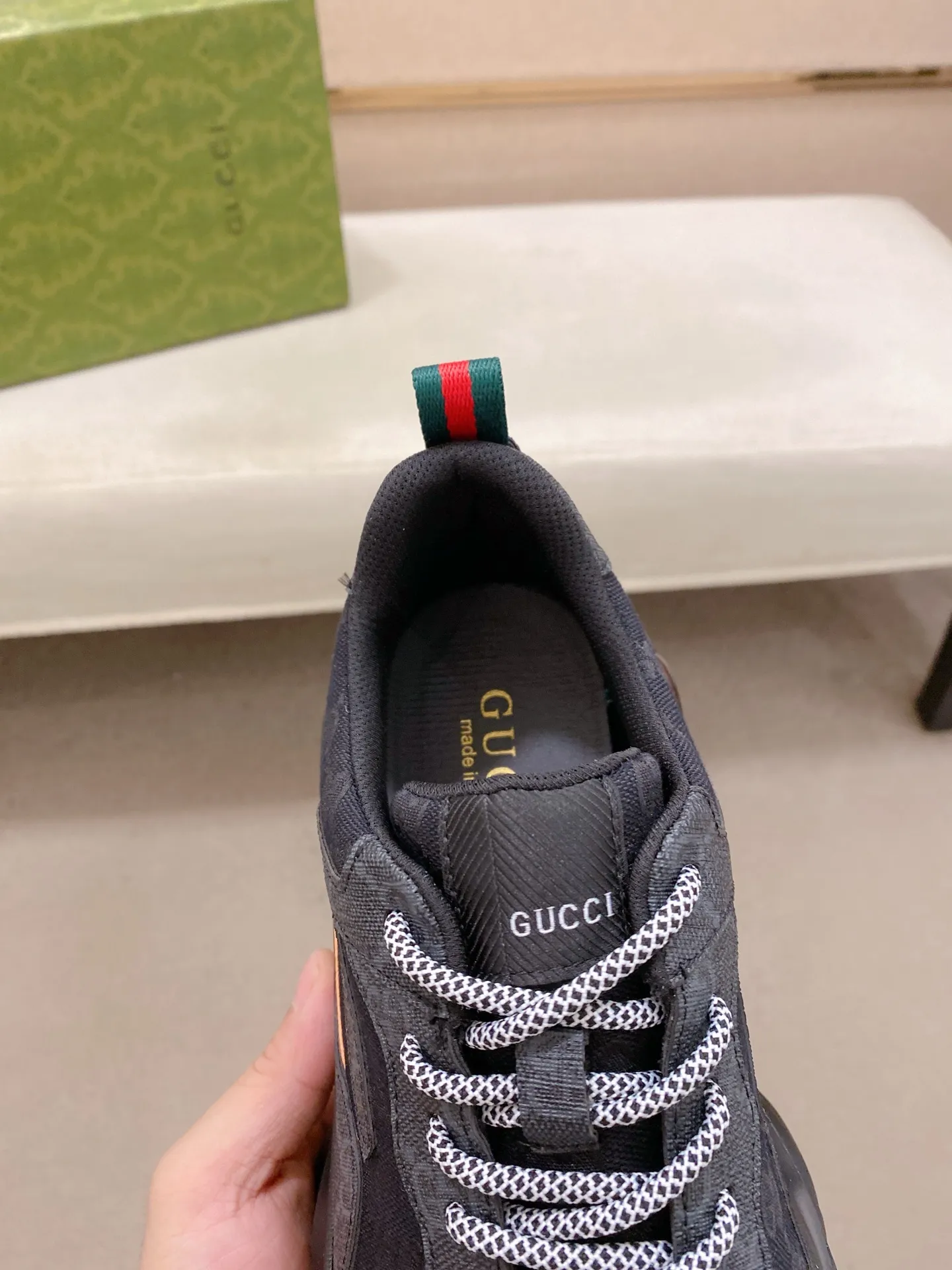 Men's clothing and shoes💰:462💰 (GUCCI) The latest model from the official website🎁🎁Casual and fashionable men's shoes👟, hot style💥The style is simple and elegant, exclusive for trendy men. Unique official website's latest brand elements👑original Gucci decoration, fashionable and generous, the fabric is original cowhide ✅sheepskin lining, the official website specifies wear-resistant casual outsole, the classic model is taken in kind at the counter🎬38-44 (can be customized for 45 non-refundable)